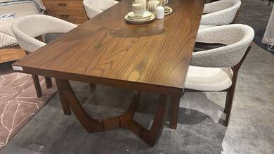 Meja Makan/ Dining Table 8-10 seater Solid Oak