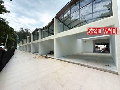 Shop lot For Rent in Batu Ferringhi,PNG