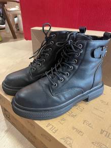 Black Leather Boots – Preloved