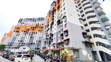 Apartment For Sale in Sri Penara