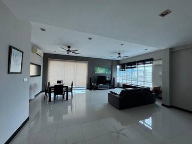 Condominium For Rent in BayStar Condominium