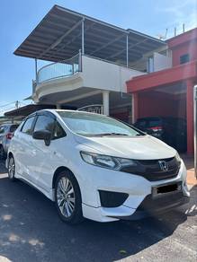 Honda Jazz S in Telok Panglima Garang, SGR