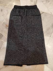 knit tweed skrit
