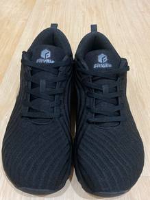 Wide extra large shoe size