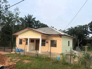 Semi-Detached House For Rent in Alor Gajah,MLK