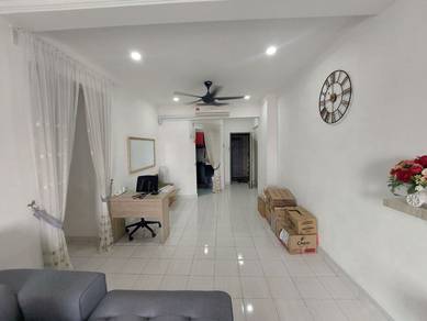 Apartment For Sale in Serdang Skyvillas