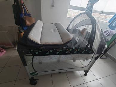Baby cot mamakiddies preloved