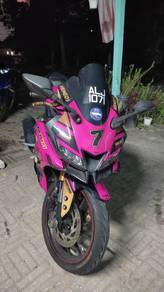 Yamaha R15
