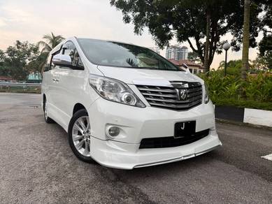 Toyota Alphard 240G in Johor Bahru, JHR