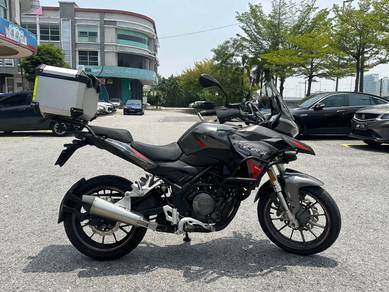 Benelli TRK 251 SE
