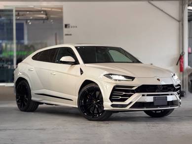 Lamborghini Urus in Jalan Kuching, KUL