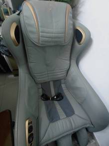 Gintell DevanoX massage chair 