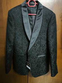 Tomaz Tuxedo Male Size S (NEVER WEAR!)