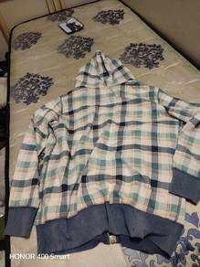 Uniqlo Checked Plaid Full-Zip Hoodie (Teal/Cream)