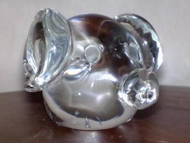 Pemberat piggy glass paperweight