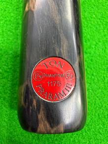 Ton Praram III Snooker Cues