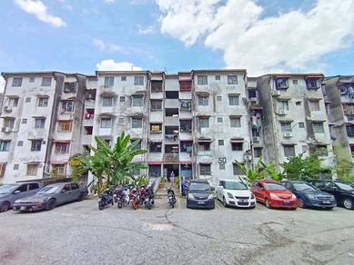 Flat For Sale in Desa Petaling Flat