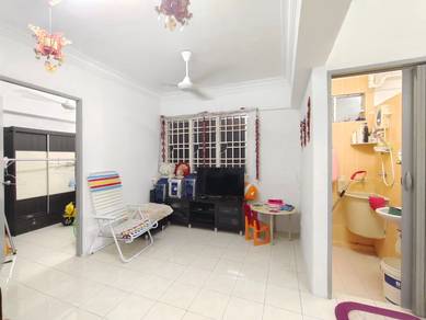 Apartment For Sale in Puncak Erskine