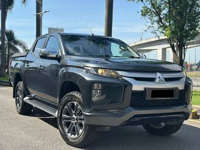 Mitsubishi Triton VGT A/T PREMIUM in Seri Kembangan, SGR