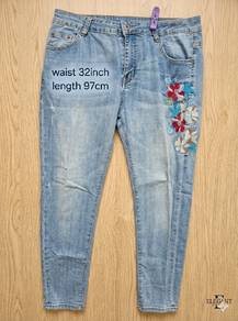 Jeans light blue jeans with floral embroidery