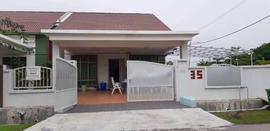 Room in Bukit Rambai, MLK