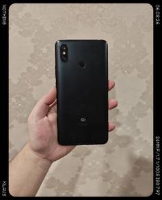 Xiaomi Max 3 4+64GB Crack Sikit2