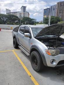 Mitsubishi Triton in Puchong, SGR