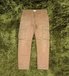 Levi’s Cargo sz 32.:…