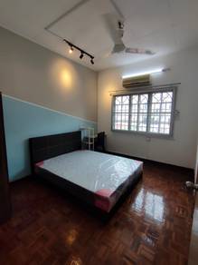Room in Shah Alam, SGR
