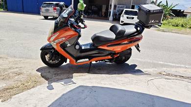 Sym VTS 200