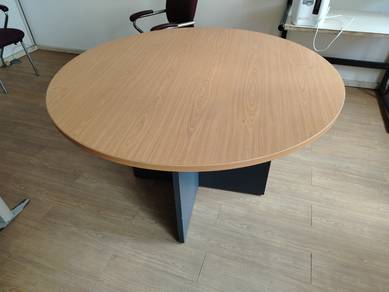 4FT Round Wooden Discussion Table TF280