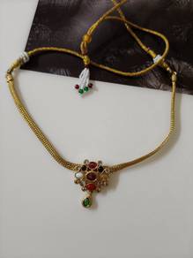 Kemp Neck set with earings 