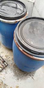 Tong Drum Plastik Biru 200L Dengan Penutup Kedap