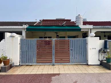 1.5-storey Terraced House For Sale in Kuchai Lama,KUL