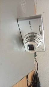 Sony cybershot digital camera DSCW 830 20.1 mp