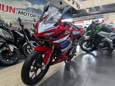Honda CBR150R