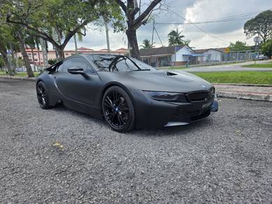 BMW i8 EDRIVE (PLUG-IN HYBRID) in Banting, SGR