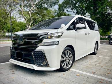 Toyota Vellfire Z GOLDEN EYES in Petaling Jaya, SGR