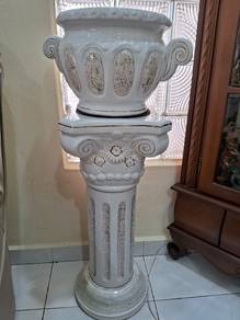 porcelain flowers pot c/w stand