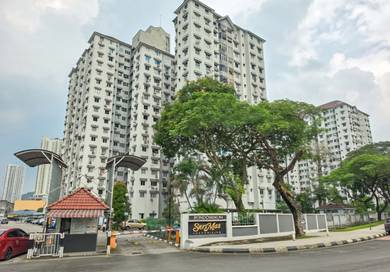 Condominium For Sale in Seri Mas Condominium