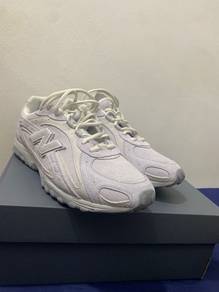 NB 204L Pearl Grey