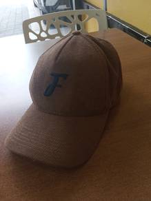 Fipper Cap, UNISEX, Brownish color
