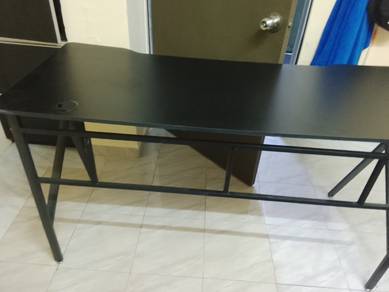 meja gaming 