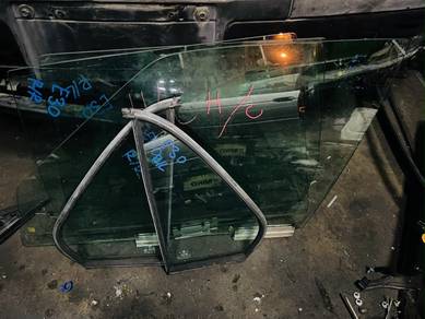 Bmw E30 Sedan / 4 Door Glass Original