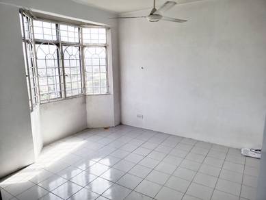Condominium For Sale in Endah Regal