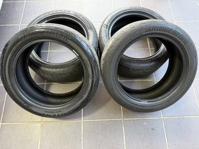 Bridgestone Potenza RE004