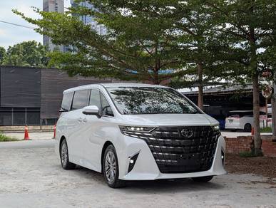 Toyota Alphard EXECUTIVE LOUNGE in Old Klang Road, KUL