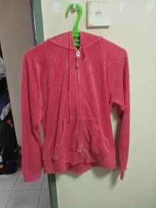 uniqlo pink hoodie