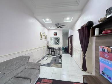 Terraced House For Sale in Balok,PHG