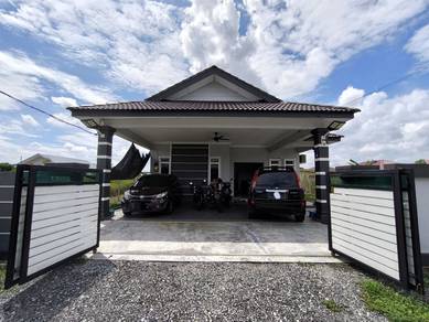 Bungalow House For Sale in Bidor,PRK